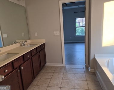 1506 Charcoal Ives Road - Photo Thumbnail 19
