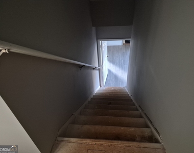 1506 Charcoal Ives Road - Photo Thumbnail 28