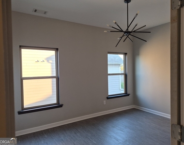 1506 Charcoal Ives Road - Photo Thumbnail 14