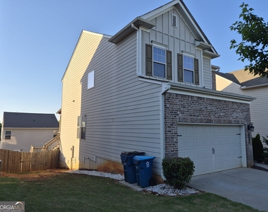 1506 Charcoal Ives Road - Photo Thumbnail 1