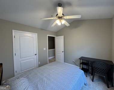 255 Oconee River Circle - Photo Thumbnail 16