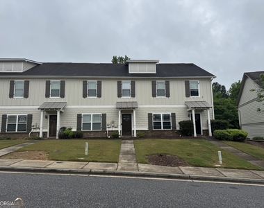 255 Oconee River Circle - Photo Thumbnail 2
