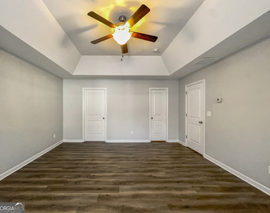 230 Daisy Circle - Photo Thumbnail 10