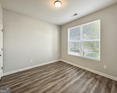 230 Daisy Circle - Photo Thumbnail 12