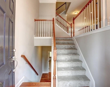12820 Doe Drive - Photo Thumbnail 4