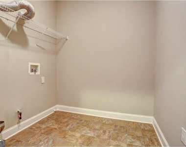 12820 Doe Drive - Photo Thumbnail 20
