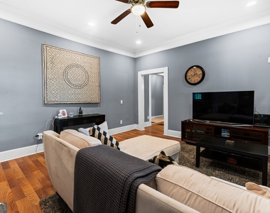 9 Gould Street Se - Photo Thumbnail 2
