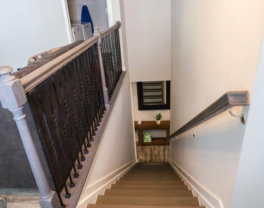 402 Mulberry Row Se - Photo Thumbnail 5