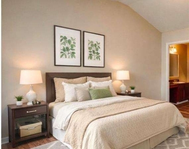 2837 Laurel Ridge Circle - Photo Thumbnail 13