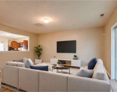 2837 Laurel Ridge Circle - Photo Thumbnail 18