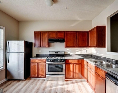 2837 Laurel Ridge Circle - Photo Thumbnail 2