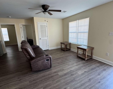 133 Ronald Pride Boulevard - Photo Thumbnail 5