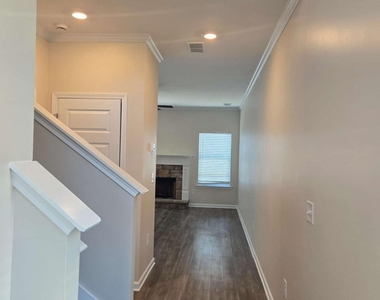 326 Melody Lane - Photo Thumbnail 1
