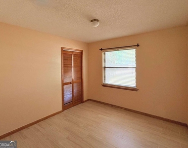 603 Plantation Village Drive - Photo Thumbnail 20