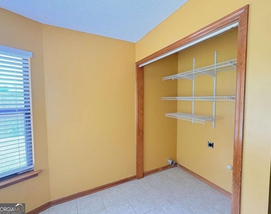 603 Plantation Village Drive - Photo Thumbnail 19