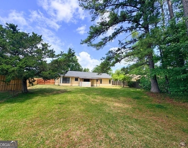 603 Plantation Village Drive - Photo Thumbnail 37