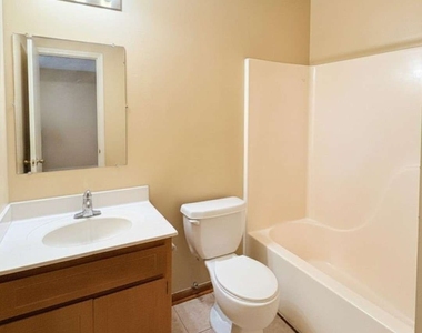 603 Plantation Village Drive - Photo Thumbnail 22