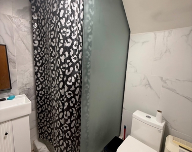 6816 Avenue L - Photo Thumbnail 4