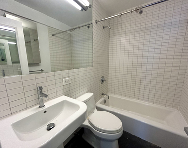 East 39th Street - Photo Thumbnail 8