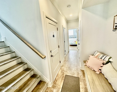 235 Sherman Avenue - Photo Thumbnail 18