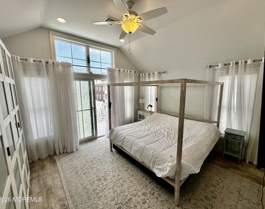 235 Sherman Avenue - Photo Thumbnail 10