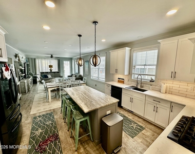 235 Sherman Avenue - Photo Thumbnail 21