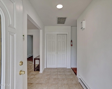 125 Beechwood Avenue - Photo Thumbnail 5