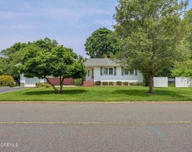 125 Beechwood Avenue - Photo Thumbnail 4