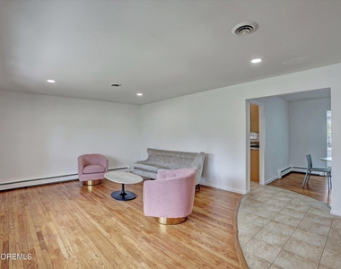 125 Beechwood Avenue - Photo Thumbnail 8