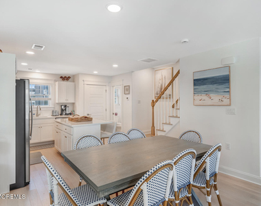 19 Cummins Street - Photo Thumbnail 9