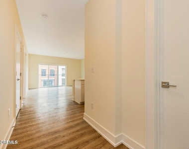 700 Bangs Avenue - Photo Thumbnail 1