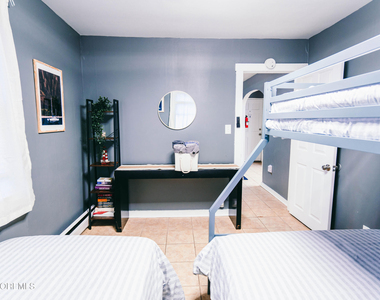 13 Decatur Avenue - Photo Thumbnail 17