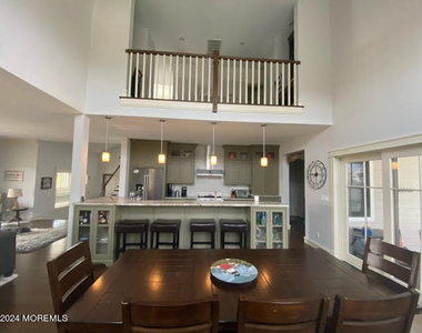 305 Newark Avenue - Photo Thumbnail 4