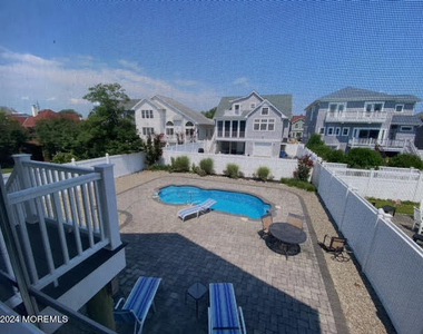 305 Newark Avenue - Photo Thumbnail 2