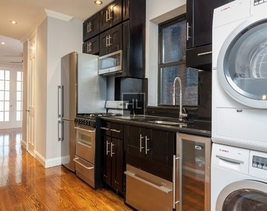 West 103rd Street - Photo Thumbnail 5
