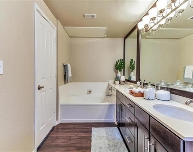 5445 Caruth Haven Lane - Photo Thumbnail 9