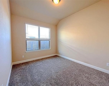 2824 Country Church Road - Photo Thumbnail 27