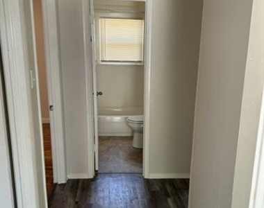 6318 Belgrade Avenue - Photo Thumbnail 13