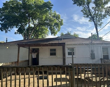 6318 Belgrade Avenue - Photo Thumbnail 21