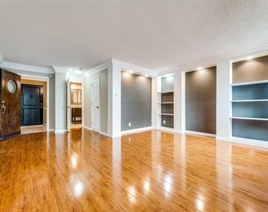 3883 Turtle Creek Boulevard - Photo Thumbnail 9