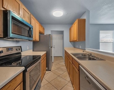 3151 Karen Street - Photo Thumbnail 5