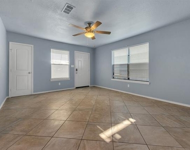 3151 Karen Street - Photo Thumbnail 3