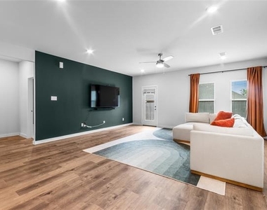 73 Palouse Street - Photo Thumbnail 7