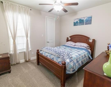 9785 Hickory Hill Road - Photo Thumbnail 16