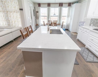 9785 Hickory Hill Road - Photo Thumbnail 10