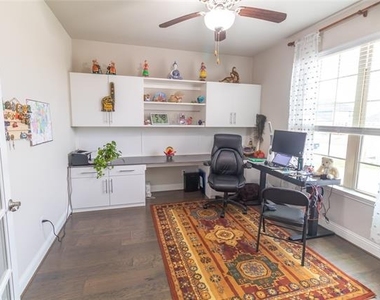 9785 Hickory Hill Road - Photo Thumbnail 15