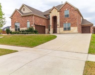 9785 Hickory Hill Road - Photo Thumbnail 1