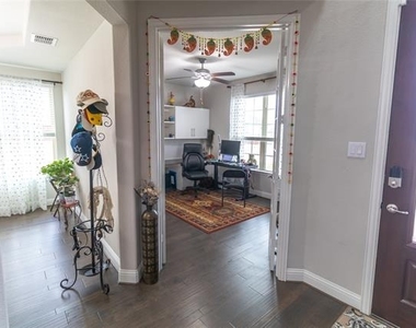 9785 Hickory Hill Road - Photo Thumbnail 9