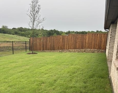 2417 Blackwell Street - Photo Thumbnail 24
