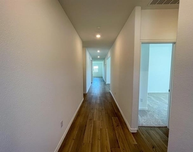 3305 Tulip Poplar Trail - Photo Thumbnail 4